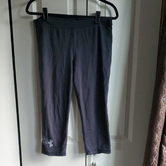 Under Armour Cropped Legging - Picture 1 of 4